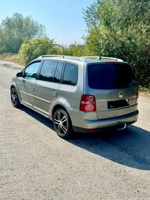 Volkswagen Touran 2.0 TDI - 3