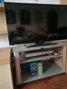 Tv+stolík - 3