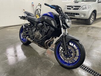 Yamaha MT07 - 3