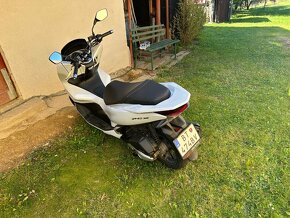 Honda PCX - 3