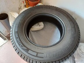 225/75 r16c michelin - 3