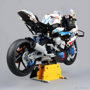 Stavebnica Technic 42130 BMW M 1000 RR - 3