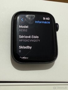 Predám Apple Watch SE 2020 44mm Malé známky opotrebovania - 3