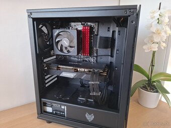 PC - RTX 2070 Super, R5 3600XT, 16GB RAM - 3