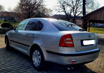 ŠKODA OCTAVIA 2.0 TDI 103KW ELEGANCE - 3