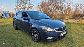 Kia Ceed  , 1.4 benzín,  2010, kupované v SR , - 3