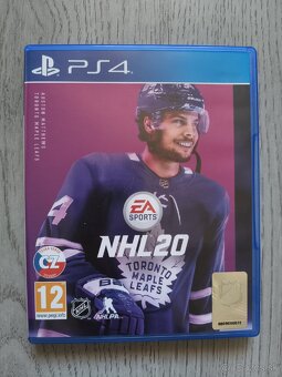 FIFA 21+NHL 20 - 3