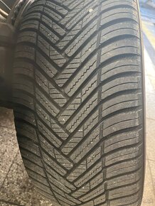 Hankook Kinergy 4S2 H750 235/45 R18 98 Y XL Celoročné - 3