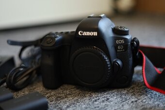 Canon EOS 6D Mark II - 3