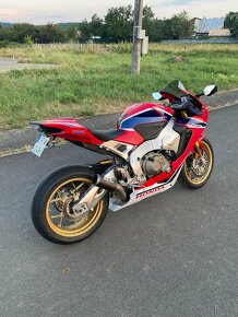 HONDA CBR 1000 RR SP1, 9/2020, 8866 km - 3