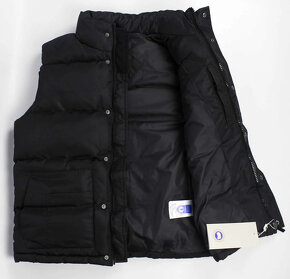 Vesta Canada Goose - 3