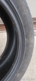 225/45R17 - 3