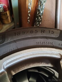 Predám 4ks letné pneu Michelin Primacy 4 185/65 R15 - 3