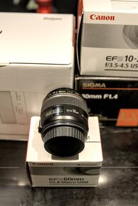 Canon EF-S 60mm f/2.8 Macro USM - 3