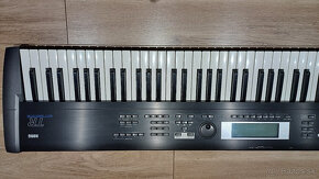 Predám KORG TR76 - 3