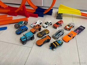 HOT WHEELS – sada  - dráha +autíčka - 3