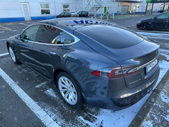 TESLA MODEL S 75D - 3