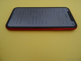 iPhone XR 128GB RED - ZÁRUKA 1 ROK - VELMI DOBRY STAV - 3