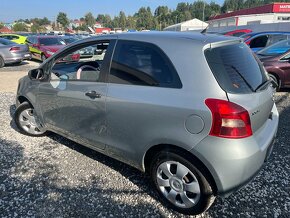 Toyota Yaris 1.0 VVT-I Terra Cool - 3