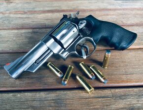 Revolver Smith&Wesson .44 Magnum - 3