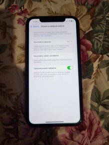 Predám iPhone Xr 128GB - 3