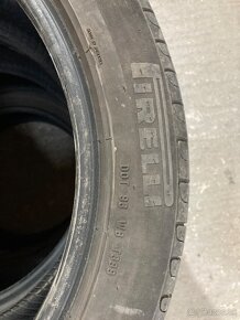 235/45 R18 - 3