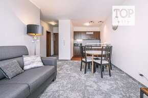 NA PREDAJ: LUXUSNÝ 2 IZBOVÝ APARTMÁN VO VEĽKEJ LOMNICI - 3