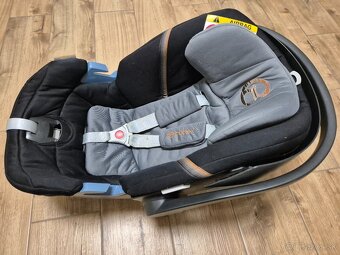 Predám detskú autosedačku/ vajíčko Cybex Aton 5 + Isofix zak - 3