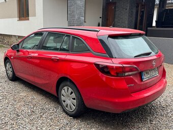 Opel Astra Sports Tourer 1.4i 2018 50000km PLNE POJAZDNÉ - 3