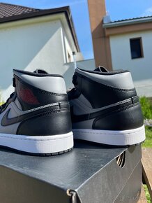 Nike Air Jordan 1 Mid Shadow - 3