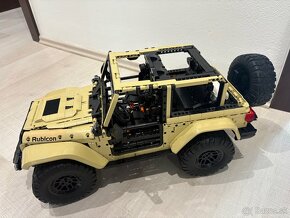 Stavebnica Mould King Technic 1:6 Jeep Wrangler RC - 3