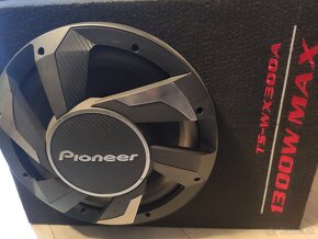 Predám 2din radio+subwoofer pioneer 1300w - 3