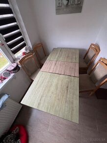 Kuchynský Set,roztahovaci stôl + 4x stoličky  90€ - 3