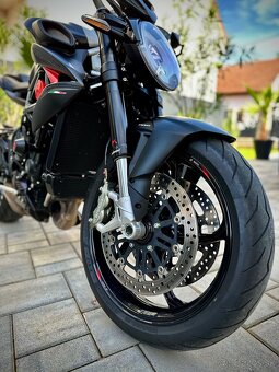 MV Agusta Brutale 800 - 3