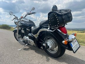 SUZUKI INTRUDER 800 - 3