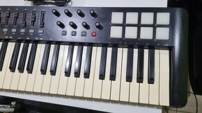 M-Audio Oxygen 49 IV MIDI keyboard - 3