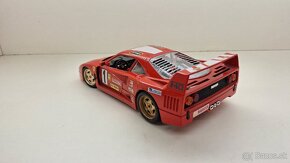 1:18 FERRARI F40 No. 1 - 3