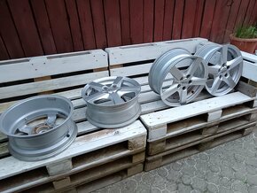 Krásne Elektróny R16 5x114 stred 70,3 - 3