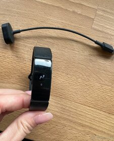 Fitbit hodinky cierne pouzvane - 3