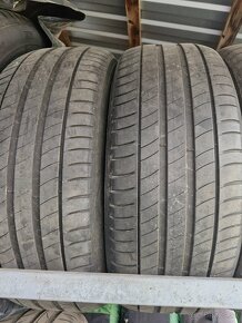 225/50R18 - 3