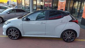 Toyota Yaris 1.5 Hybrid 130k e-CVT GR Sport - 3