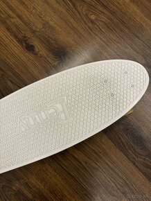 Pennyboard Classic 27" Nickel white - 3