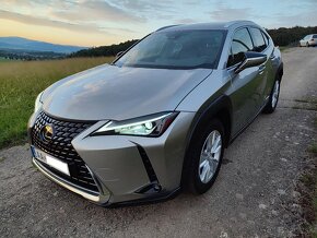 Predam Lexus UX 250h 2021 Business Edition , - 3