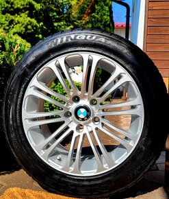 alu R17 5x120, senzory, zimné pneu 225/55, BMW F10 / F11 - 3