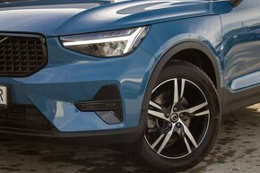 Volvo XC40 B3 Core A/T/Blue/ - 3