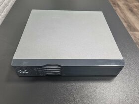 Router Cisco 866VAE - K9 - 3