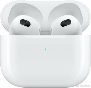 Apple AirPods (3. generácie) s Lightning s nabíjacím puzdrom - 3