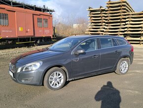 Volvo v60 D5 - 3