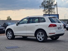 Volkswagen Touareg 3,0 TDI 180KW BUSINESS - 3