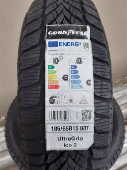 Zimné pneumatiky GoodYear 185/65R15 - 3